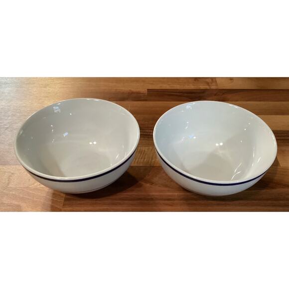 Set of 2 ONEIDA Maitre d' De Porcelain 6" Cereal Bowls White with Blue Bands - Picture 2 of 11